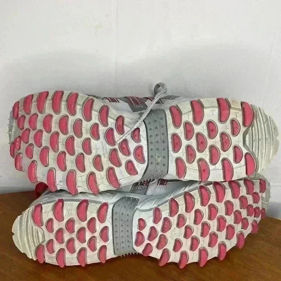 Adidas Women's Size 8.5 Gray Red Kanadia Tr3 Trail Hiker Running Rugged - Picture 8 of 8